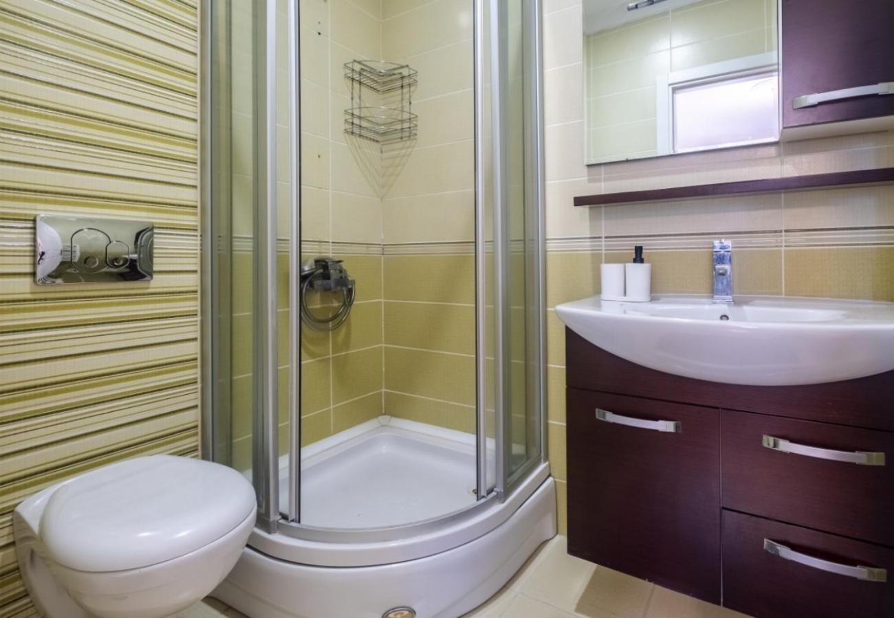 Exclusive Flat With Balcony In Nisantasi Apartment อิสตันบูล ภายนอก รูปภาพ