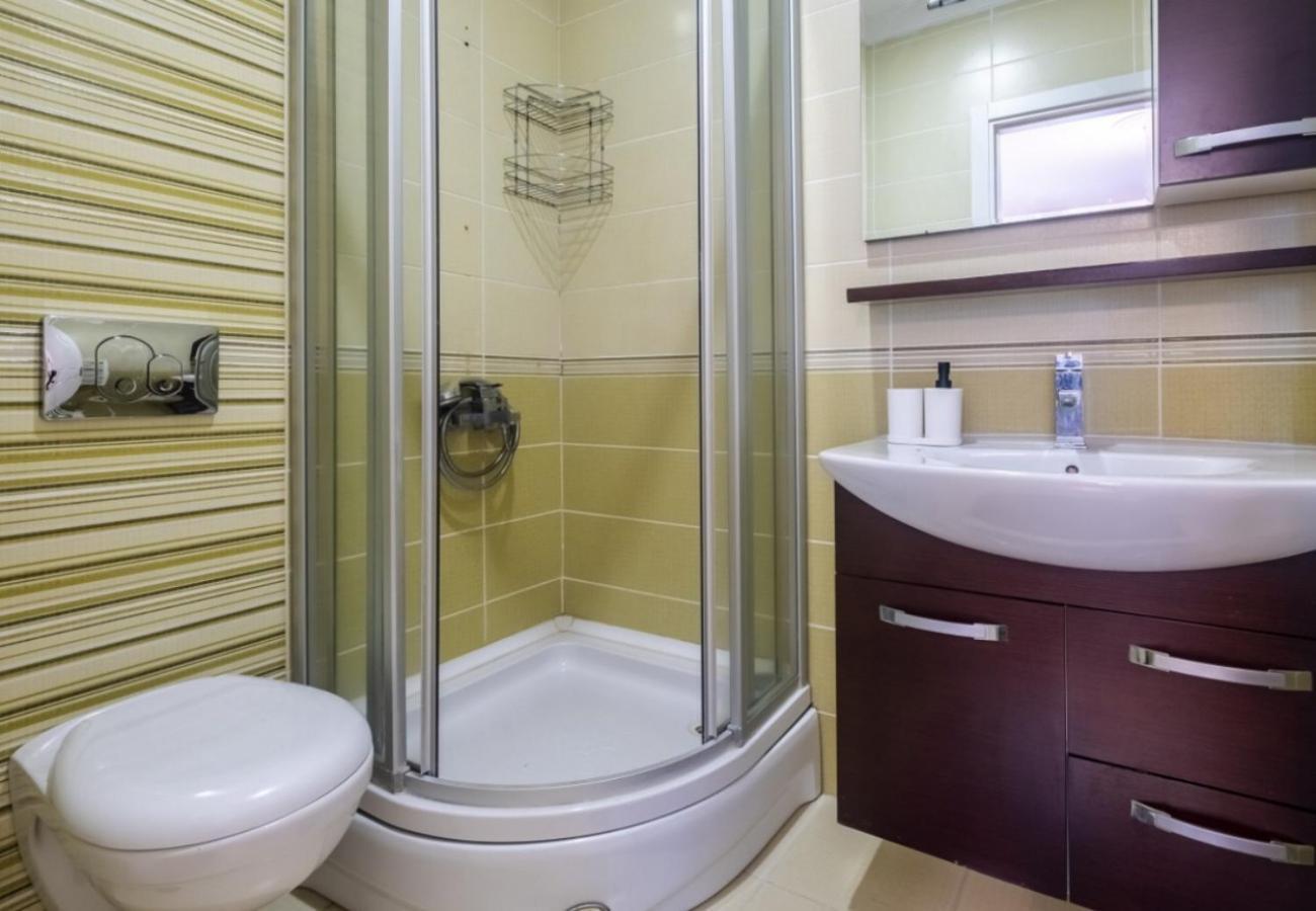 Exclusive Flat With Balcony In Nisantasi Apartment อิสตันบูล ภายนอก รูปภาพ