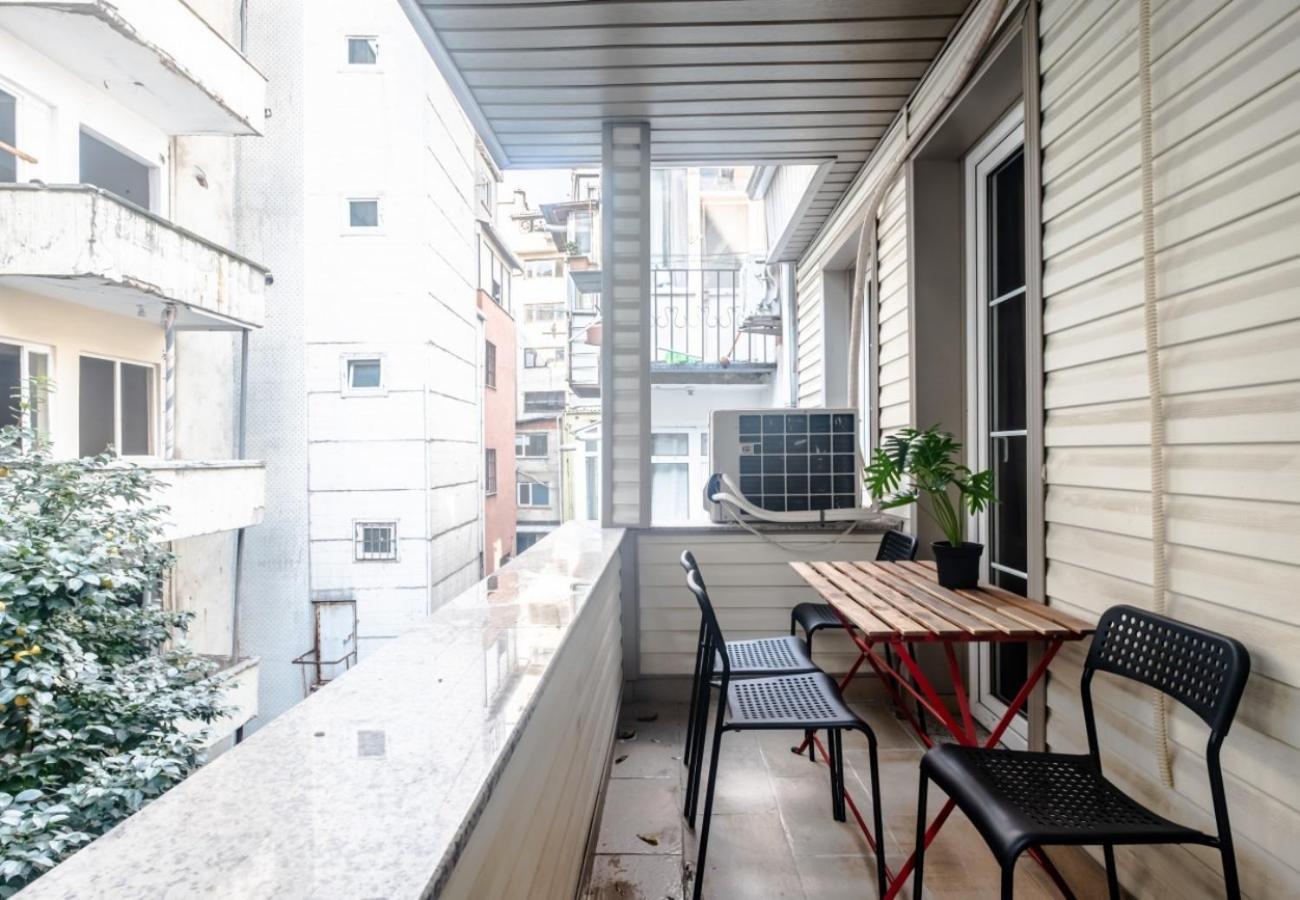 Exclusive Flat With Balcony In Nisantasi Apartment อิสตันบูล ภายนอก รูปภาพ