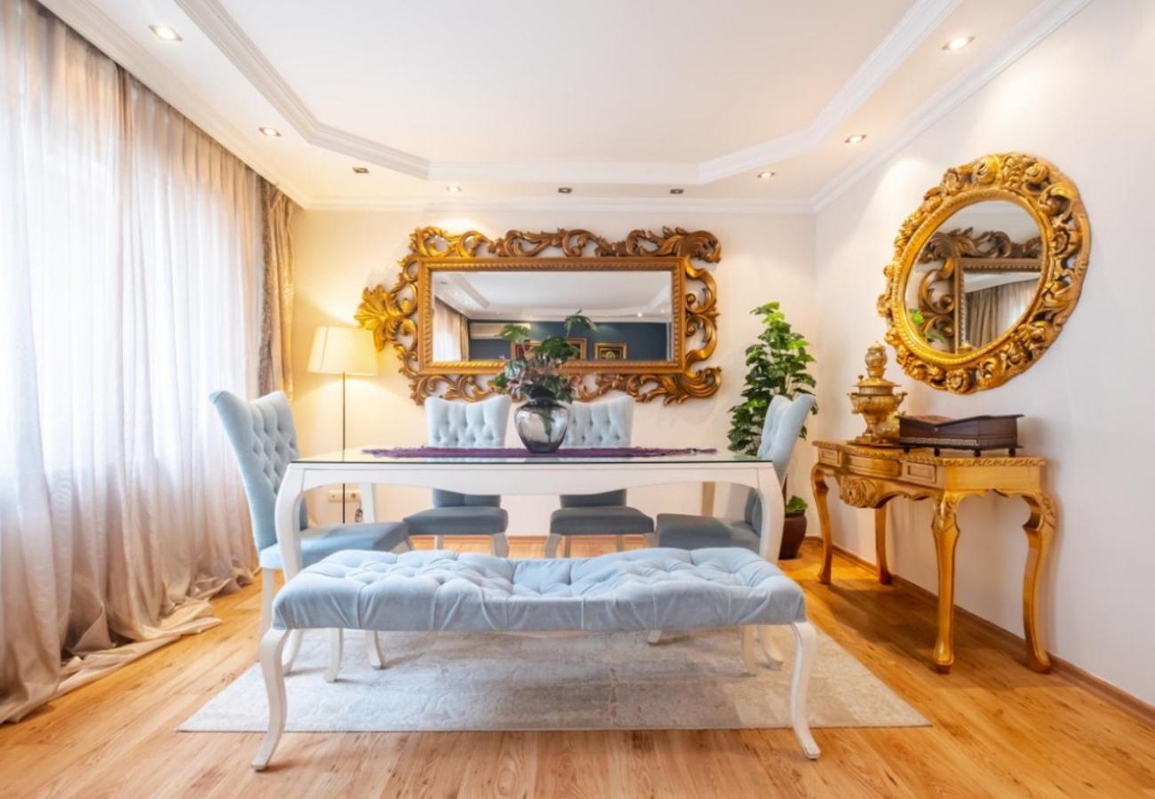 Exclusive Flat With Balcony In Nisantasi Apartment อิสตันบูล ภายนอก รูปภาพ