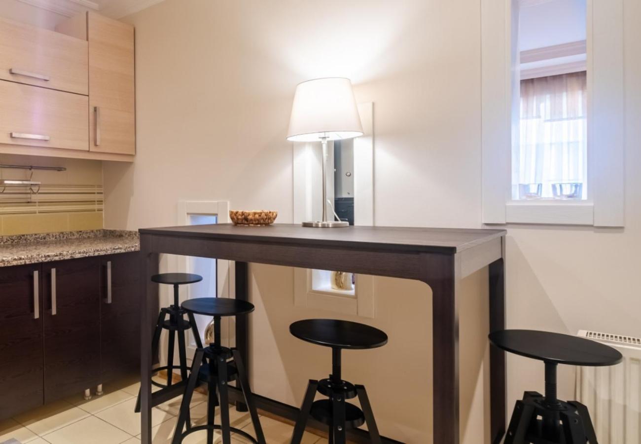 Exclusive Flat With Balcony In Nisantasi Apartment อิสตันบูล ภายนอก รูปภาพ